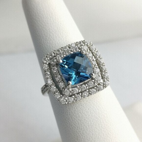 NWT  Swiss Blue Topaz white sapphire halo cocktail ring size 7 - Picture 3 of 10